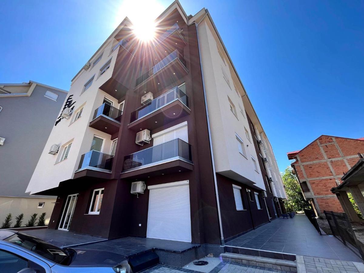 Darki Apartments 3 - Very Central Stay With Free Parking Ohrid Luaran gambar